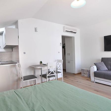 Apartment Helen อิตชิชี ภายนอก รูปภาพ