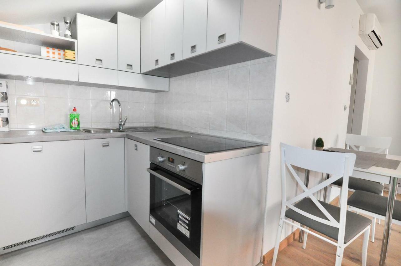 Apartment Helen อิตชิชี ภายนอก รูปภาพ