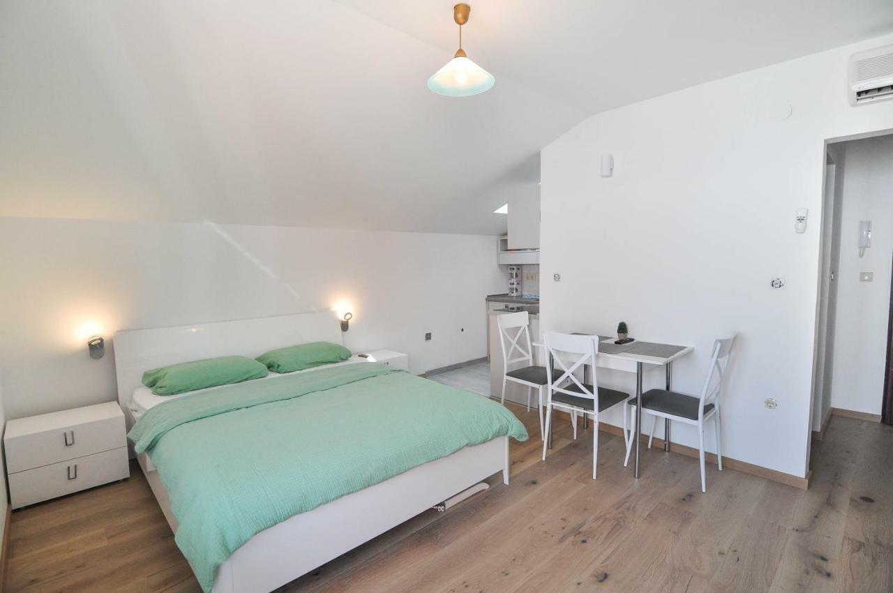 Apartment Helen อิตชิชี ภายนอก รูปภาพ